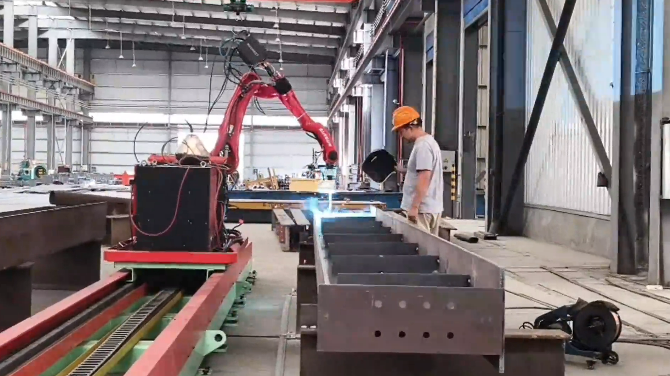 国产新松机器人最合适的免示教软件是江苏道尔芬智能